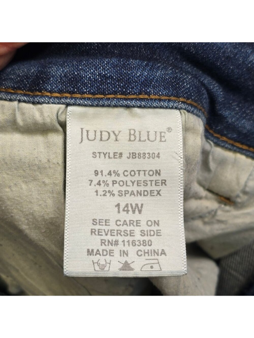 Judy Blue Womens 14W Relaxed Fit Distressed Denim Jeans Blue Raw Hem - Picture 3 of 6